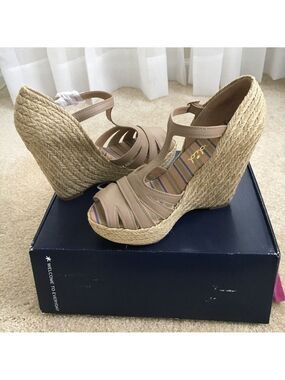 𝅺SPLENDID wedge sandal